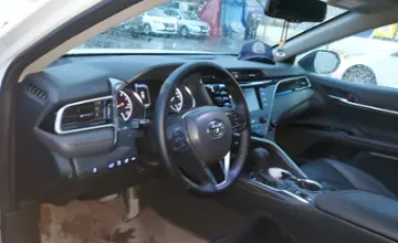 Toyota Camry 2019 года за 13 500 000 тг. в Шымкент фото 5