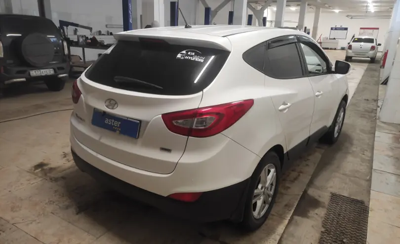 Hyundai Tucson 2013 года за 8 000 000 тг. в Актобе фото 5
