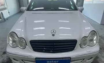 Mercedes-Benz C-Класс 2000 года за 2 500 000 тг. в Павлодар фото 2