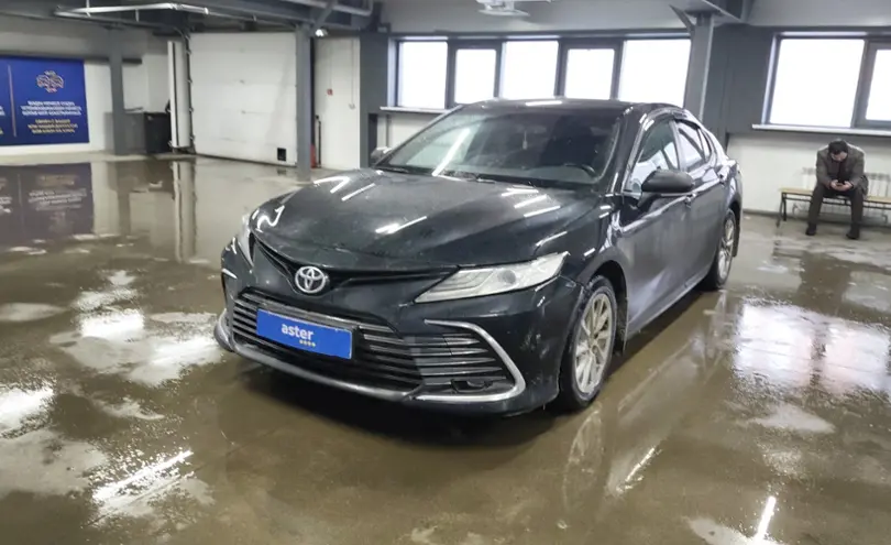 Toyota Camry 2021 года за 13 500 000 тг. в Астана