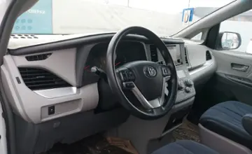Toyota Sienna 2015 года за 14 800 000 тг. в Шымкент фото 5