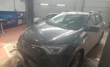 Toyota RAV4 2018 года за 11 000 000 тг. в Астана фото 1