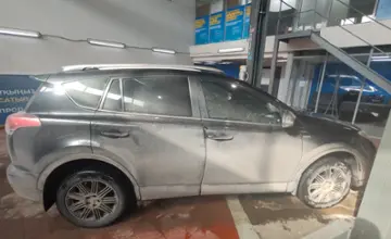 Toyota RAV4 2018 года за 11 000 000 тг. в Астана фото 4