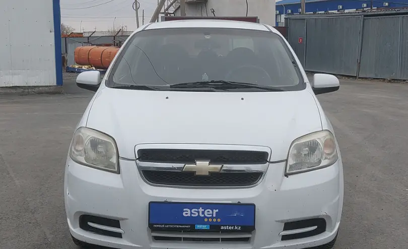 Chevrolet Aveo 2013 года за 2 500 000 тг. в Атырау фото 2