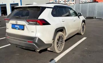 Toyota RAV4 2021 года за 13 000 000 тг. в Алматы