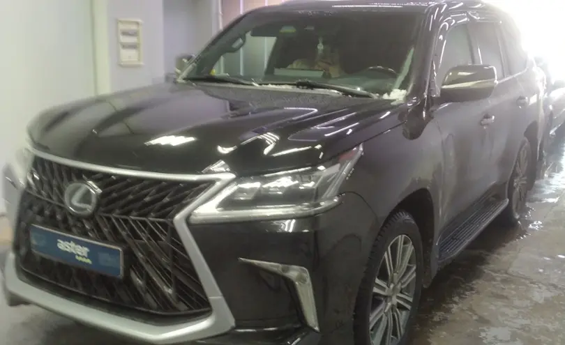 Lexus LX 2017 года за 41 000 000 тг. в Павлодар