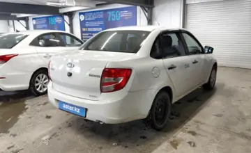 LADA (ВАЗ) Granta 2018 года за 2 800 000 тг. в Астана фото 3
