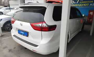 Toyota Sienna 2020 года за 16 000 000 тг. в Алматы