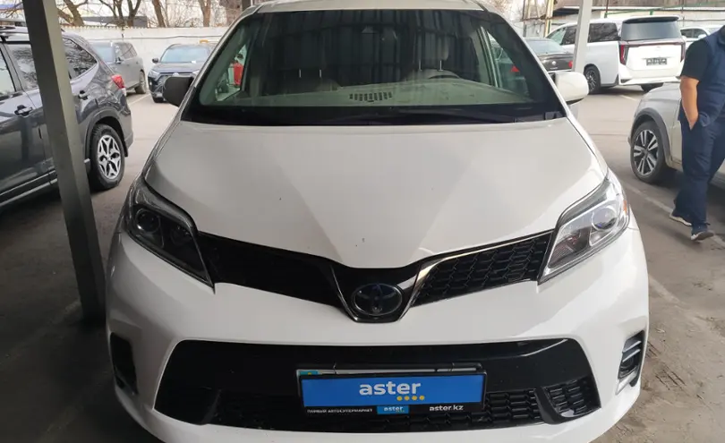 Toyota Sienna 2020 года за 16 000 000 тг. в Алматы фото 2