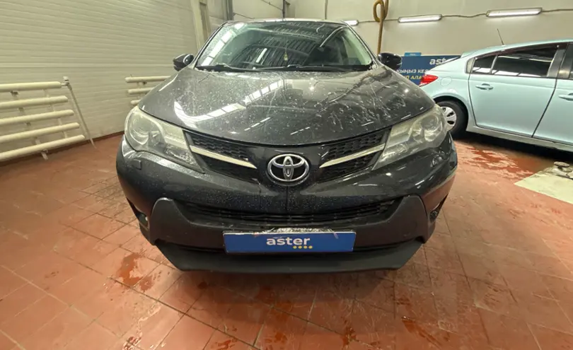 Toyota RAV4 2013 года за 9 300 000 тг. в Астана фото 2