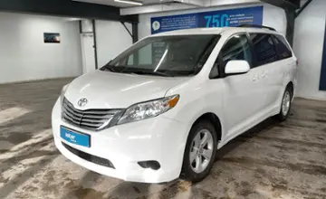 Toyota Sienna 2017 года за 14 000 000 тг. в Астана фото 1
