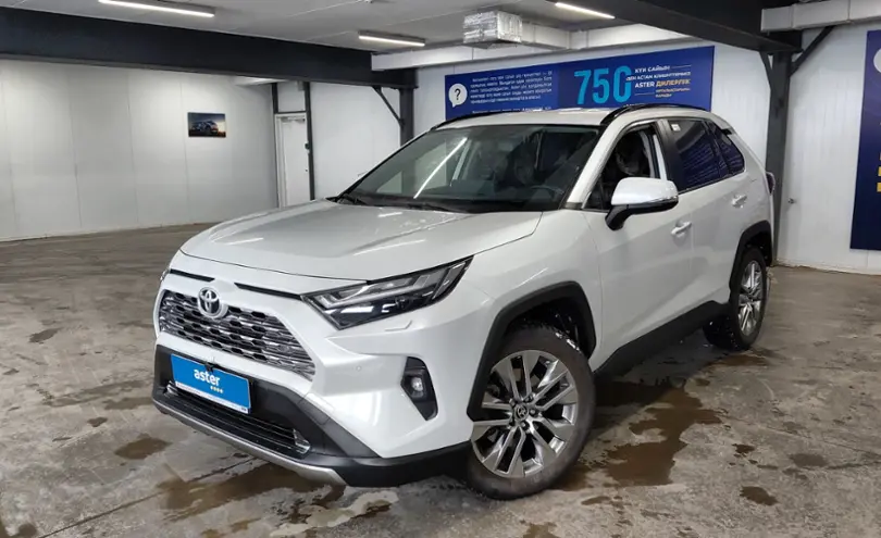 Toyota RAV4 2023 года за 19 500 000 тг. в Астана