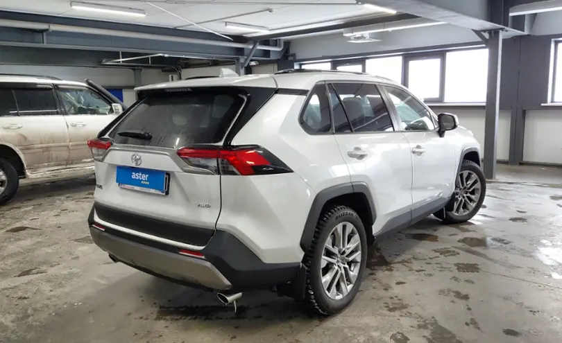 Toyota RAV4 2023 года за 19 500 000 тг. в Астана фото 3