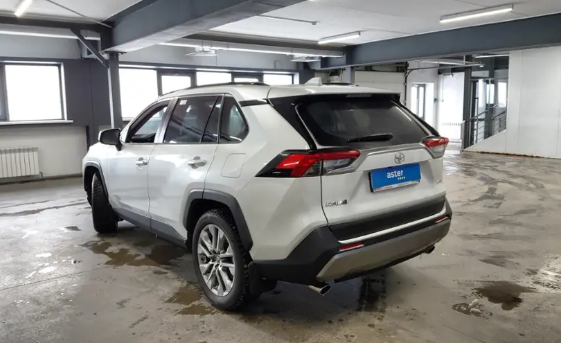 Toyota RAV4 2023 года за 19 500 000 тг. в Астана фото 4