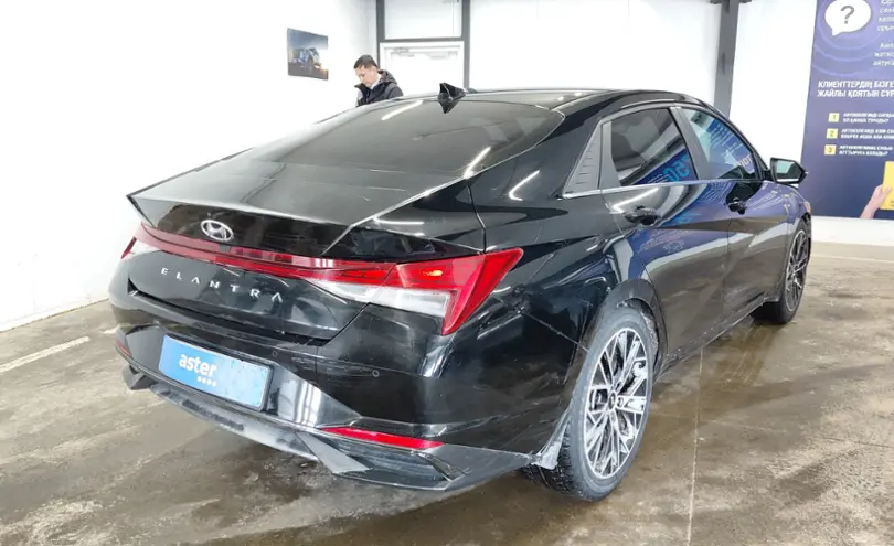 Hyundai Elantra 2023 года за 10 500 000 тг. в Астана фото 3