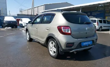 Renault Sandero 2015 года за 2 700 000 тг. в Шымкент фото 4