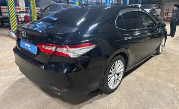 Toyota Camry 2018 года за 12 500 000 тг. в Караганда