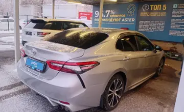 Toyota Camry 2020 года за 11 000 000 тг. в Алматы