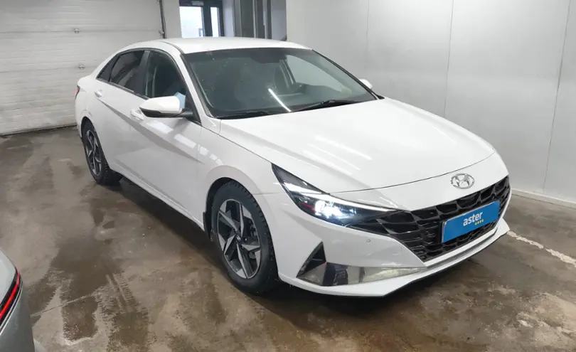 Hyundai Elantra 2021 года за 9 500 000 тг. в Астана фото 2