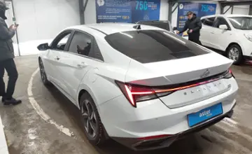 Hyundai Elantra 2021 года за 9 500 000 тг. в Астана фото 4