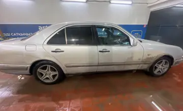Mercedes-Benz E-Класс 1996 года за 2 500 000 тг. в Астана фото 4