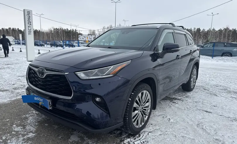 Toyota Highlander 2024 года за 20 000 000 тг. в Усть-Каменогорск