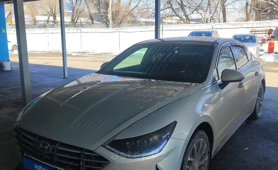 Hyundai Sonata 2023 года за 13 500 000 тг. в Алматы