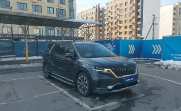 Kia Carnival 2021 года за 16 500 000 тг. в Алматы фото 2