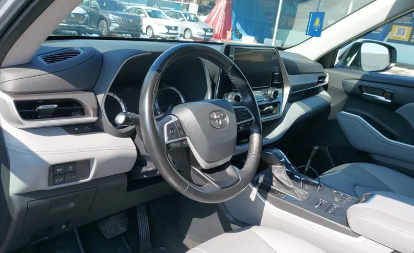 Toyota Highlander 2023 года за 25 000 000 тг. в Шымкент фото 5