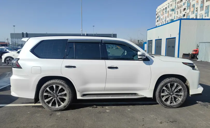 Lexus LX 2021 года за 57 000 000 тг. в Алматы фото 4
