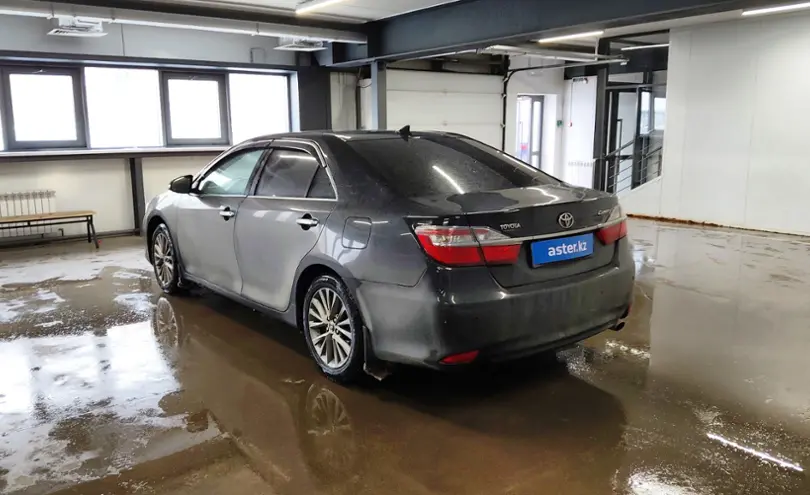 Toyota Camry 2016 года за 11 500 000 тг. в Астана фото 4