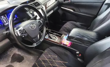 Toyota Camry 2016 года за 11 500 000 тг. в Астана фото 5