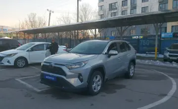 Toyota RAV4 2019 года за 14 000 000 тг. в Алматы фото 1
