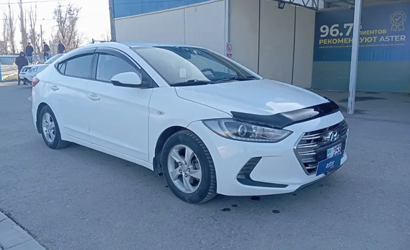 Hyundai Elantra 2018 года за 6 500 000 тг. в Тараз фото 3