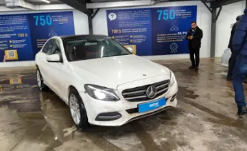 Mercedes-Benz C-Класс 2016 года за 10 000 000 тг. в Астана фото 2
