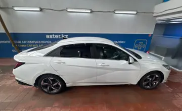 Hyundai Elantra 2022 года за 9 200 000 тг. в Астана фото 4