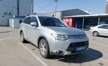 Mitsubishi Outlander 2014 года за 7 800 000 тг. в Шымкент фото 2