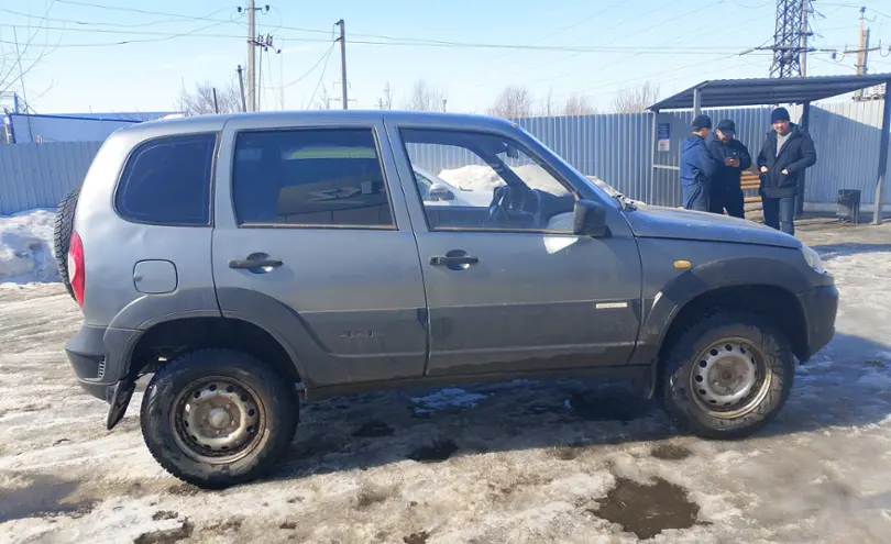 Chevrolet Niva 2012 года за 2 500 000 тг. в Уральск фото 4