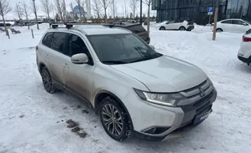 Mitsubishi Outlander 2017 года за 8 500 000 тг. в Астана фото 3