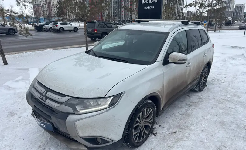 Mitsubishi Outlander 2017 года за 8 500 000 тг. в Астана