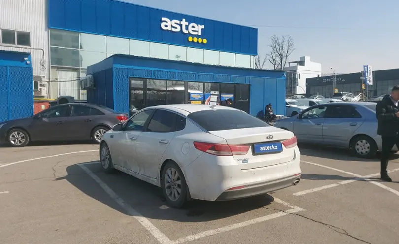 Kia Optima 2018 года за 7 500 000 тг. в Алматы фото 4