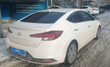 Hyundai Elantra 2020 года за 8 800 000 тг. в Караганда