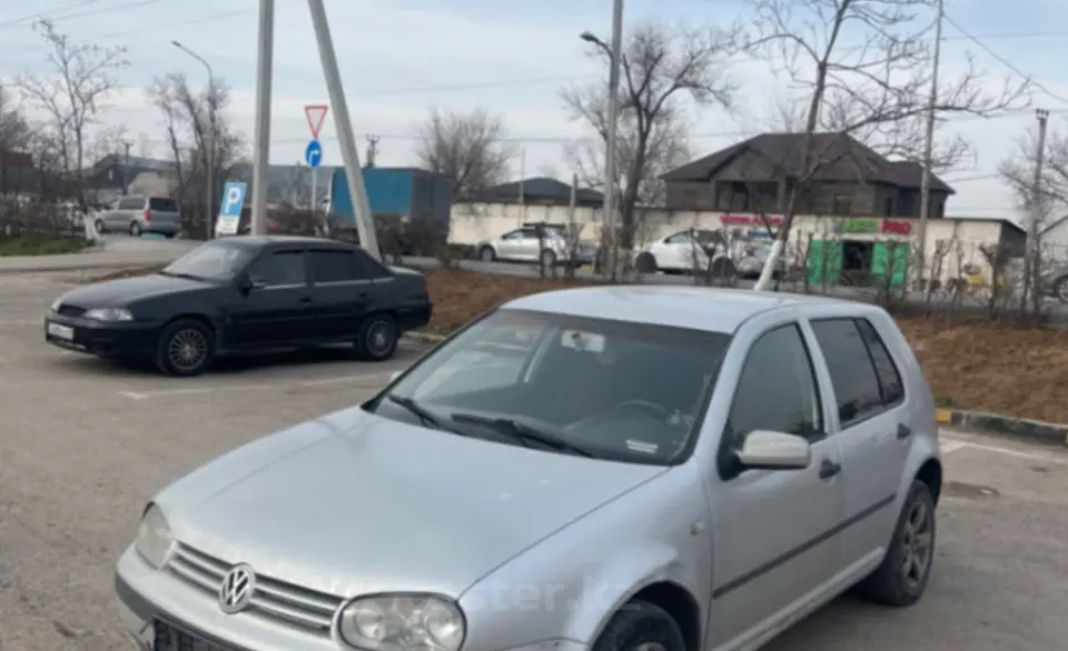 Volkswagen Golf 2001 года за 1 700 000 тг. в Шымкент
