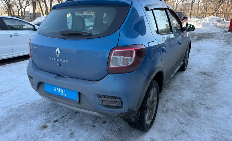 Renault Sandero 2015 года за 4 500 000 тг. в Актобе фото 5