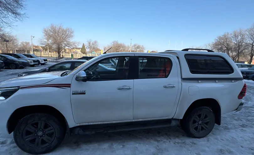 Toyota Hilux 2022 года за 21 000 000 тг. в Актобе фото 4