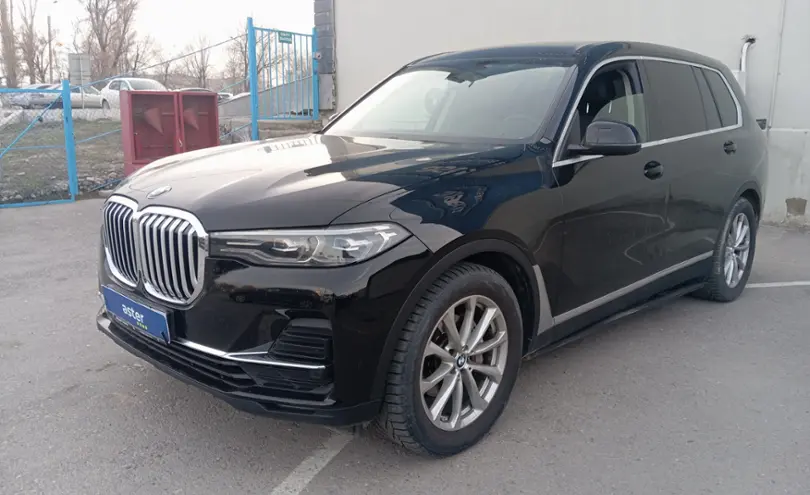 BMW X7 2021 года за 45 000 000 тг. в Тараз