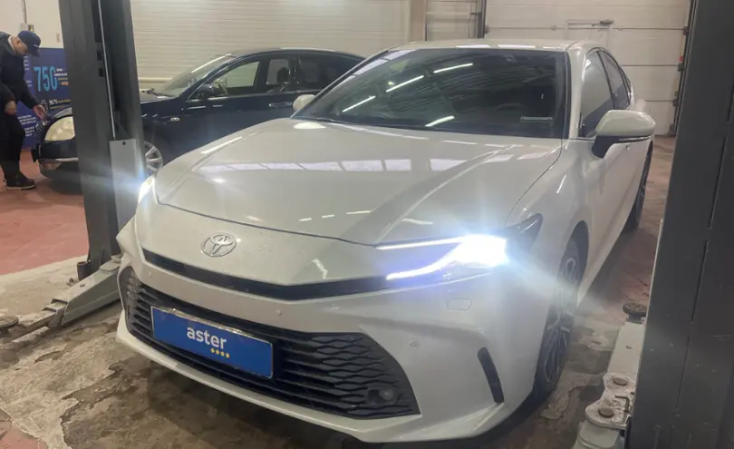 Toyota Camry 2025 года за 22 000 000 тг. в Астана