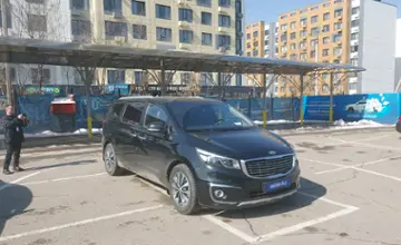 Kia Carnival 2017 года за 12 500 000 тг. в Алматы фото 2
