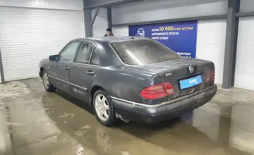 Mercedes-Benz E-Класс 1997 года за 2 000 000 тг. в Астана фото 4