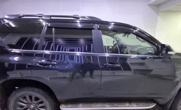 Toyota Land Cruiser Prado 2018 года за 24 000 000 тг. в Павлодар фото 4